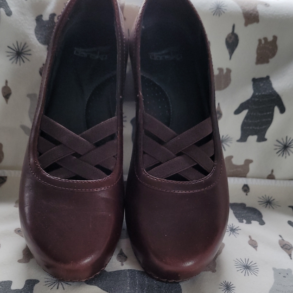 Dansko Wine/Burgundy Slip-On Mules with Crisscross Elastic Straps